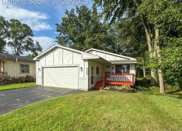Property at 8809 Arlington St, White Lake, MI 48386 1604, 3 beds, 1.5 baths