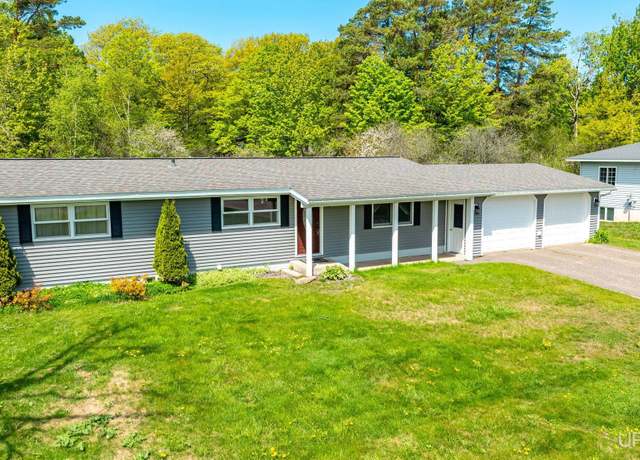 Property at 47275 Green Acres Rd, Houghton, MI 49931, 3 beds, 1.5 baths