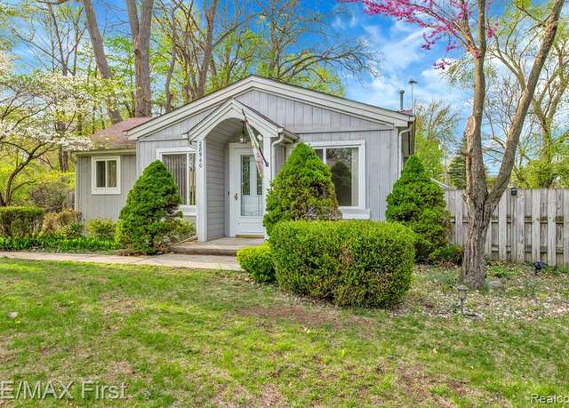 Property at 28940 BROADMOOR St, Livonia, MI 48154 3306, 3 beds, 2 baths