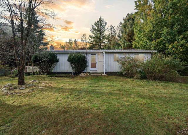 Property at 8405 Waters Edge Dr, Evart, MI 49631, 2 beds, 1 bath