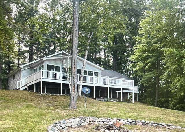 Property at 3494 E Pinecrest Dr, Gladwin, MI 48624, 3 beds, 2.5 baths