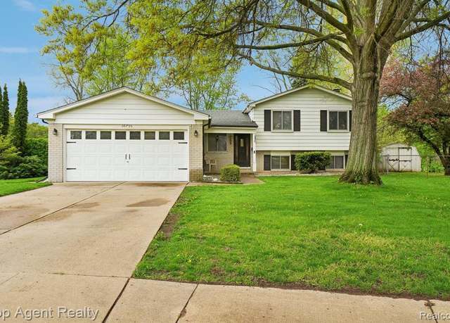 Property at 38755 ARCOLA Dr, Sterling Heights, MI 48312 1218, 3 beds, 1.5 baths
