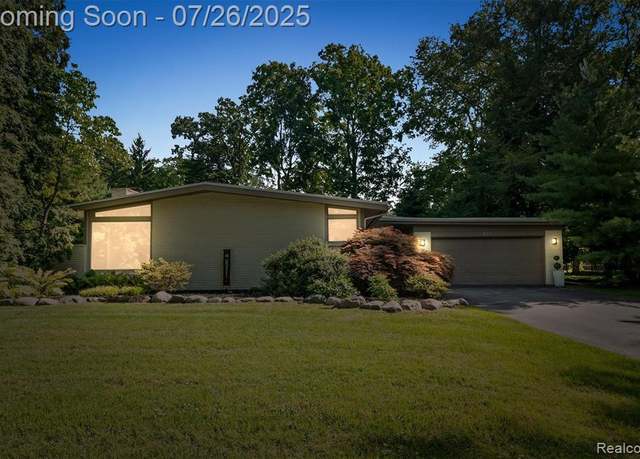 Property at 921 Arden Ln, Birmingham, MI 48009 2927, 4 beds, 2 baths