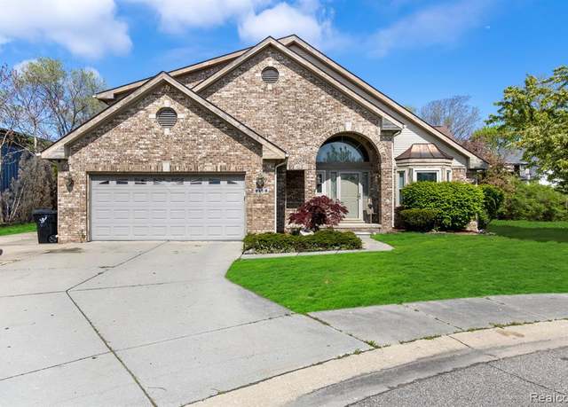 Property at 760 CLAIRPOINTE WOODS Dr, Detroit, MI 48215 3221, 3 beds, 2.5 baths