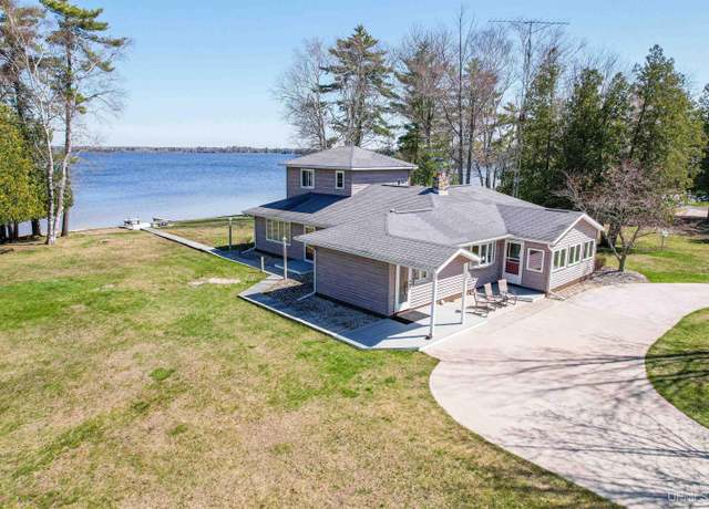 Property at 536 N W Gulliver Lake Rd, Gulliver, MI 49840, 3 beds, 2 baths