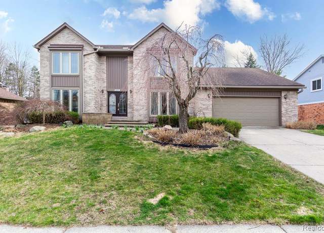 Property at 45515 EMERALD FOREST Dr, Novi, MI 48374 3121, 4 beds, 2.5 baths