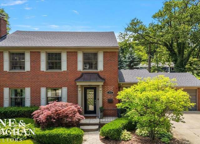 Property at 1013 Kensington Ave, Grosse Pointe Park, MI 48230, 3 beds, 2.5 baths