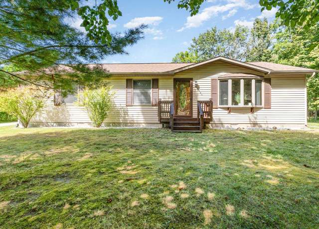 Property at 1580 Bunkerhill Ct, Gladwin, MI 48624, 3 beds, 2 baths