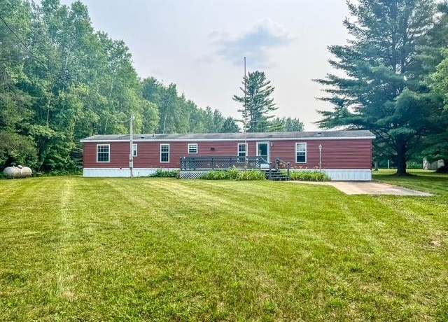 Property at 5495 W Clarence Ave, Harrison, MI 48625, 3 beds, 2 baths