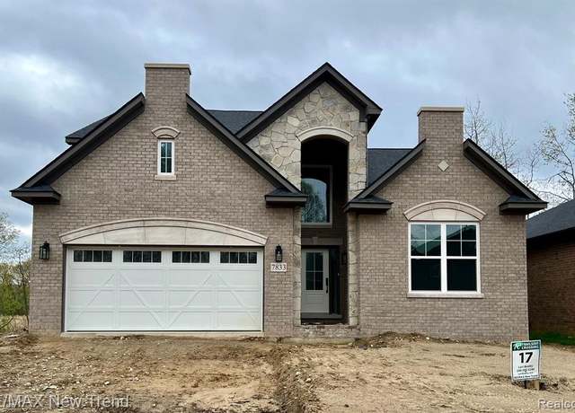 Property at 7833 Trailside Ct, West Bloomfield, MI 48323, 4 beds, 2.5 baths