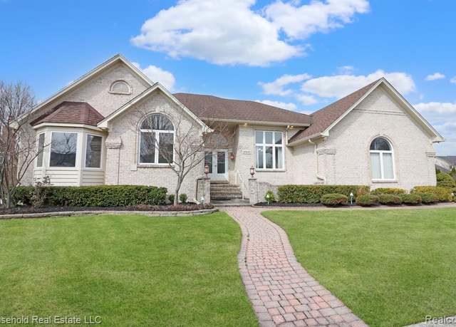 Property at 47601 ROBINS NEST Dr, Shelby Twp, MI 48315 5200, 3 beds, 2.5 baths
