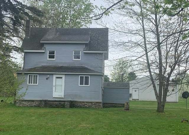Property at 8157 Paige Rd, Bellaire, MI 49615, 4 beds, 1.5 baths