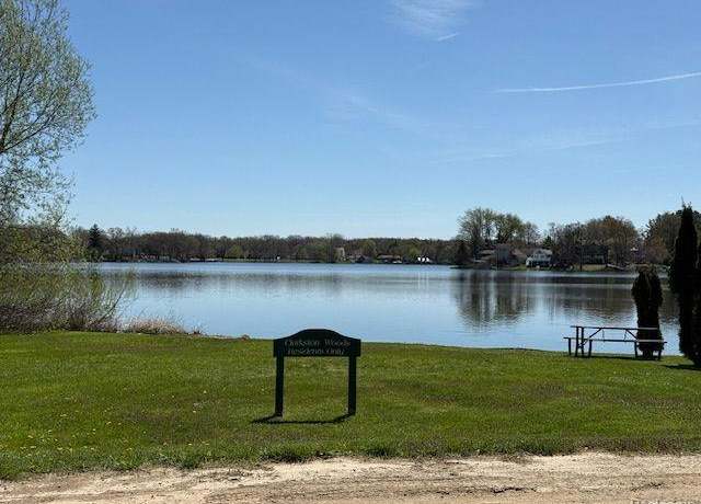 Property at 11978 Scenic Vly, Davisburg, MI 48350 3458