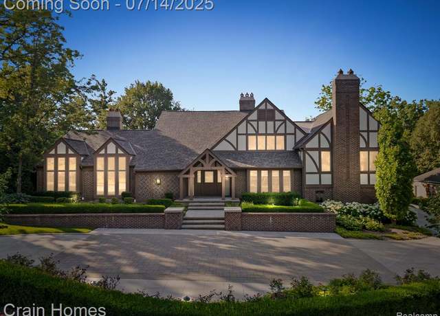 Property at 260 Woodwind Dr, Bloomfield Hills, MI 48304 2172, 5 beds, 4.5 baths