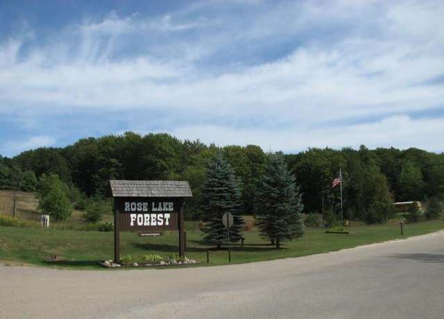Property at 151 Hills Cir, Leroy, MI 49655