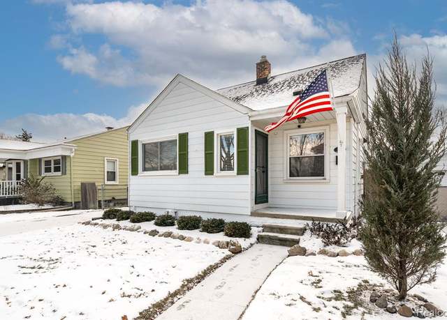 Property at 43 W TACOMA St, Clawson, MI 48017 1912, 3 beds, 2 baths