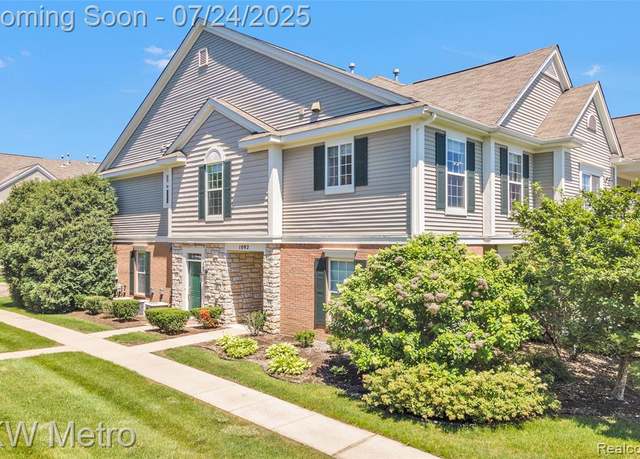 Property at 1088 Alameda Blvd, Troy, MI 48085 6733, 2 beds, 2 baths