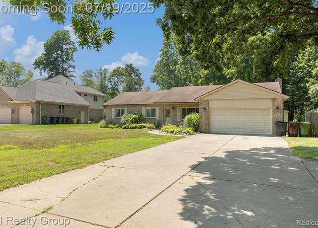 Property at 55979 Mound Rd, Shelby Twp, MI 48316 5222, 4 beds, 1.5 baths