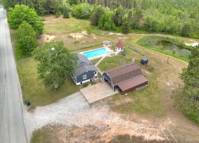 Property at 14102 24th Rd, Rapid River, MI 49878, 3 beds, 1.5 baths