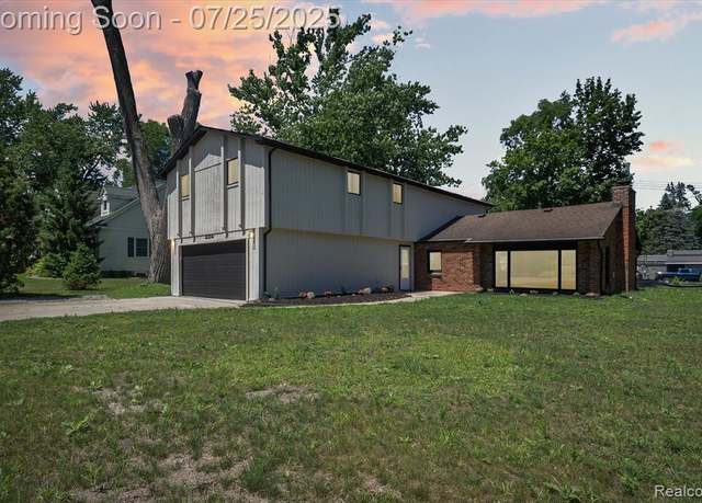 Property at 3314 Fieldview Ave, West Bloomfield, MI 48324 2738, 4 beds, 2.5 baths