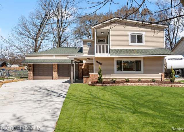 Property at 23489 Talbot St, Clinton Township, MI 48035, 4 beds, 2.5 baths