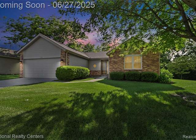 Property at 19381 Cardene Way, Livonia, MI 48167 3197, 3 beds, 3 baths