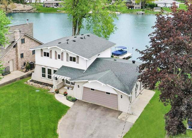 Property at 3732 LOCH Dr, Highland, MI 48357 2602, 4 beds, 2.5 baths