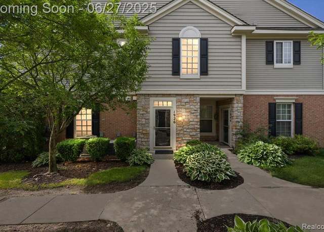 Property at 1926 Cedar Valley Dr, Livonia, MI 48188 2249, 2 beds, 2 baths