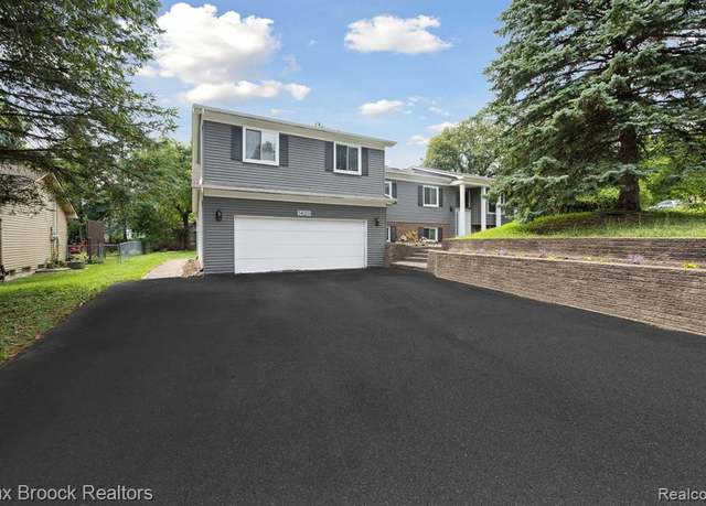 Property at 5620 Eastman Blvd, West Bloomfield, MI 48323 3816, 4 beds, 4 baths