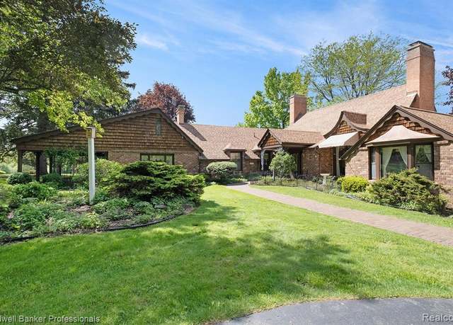 Property at 2103 E NEWARK Rd, Lapeer, MI 48446 9473, 4 beds, 4.5 baths