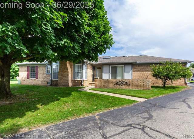 Property at 48726 Sturgis Ct, Shelby Twp, MI 48315 4271, 2 beds, 3 baths