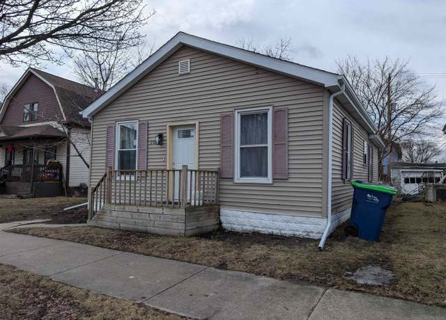 Property at 204 Franklin St, Bay City, MI 48708, 2 beds, 1 bath