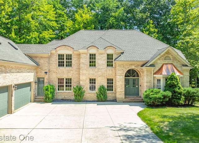 Property at 3876 Elder Rd, West Bloomfield, MI 48324 2537, 5 beds, 4.5 baths