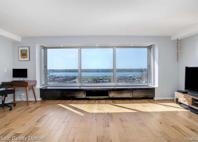 Property at 1300 E LAFAYETTE St #1604, Detroit, MI 48207 2905, 1 bed, 1 bath