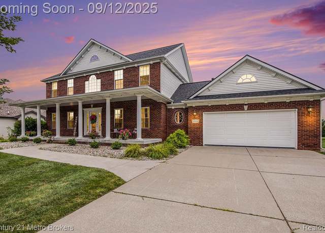 Property at 9024 Woodridge Dr, Davison, MI 48423 8373, 4 beds, 2.5 baths