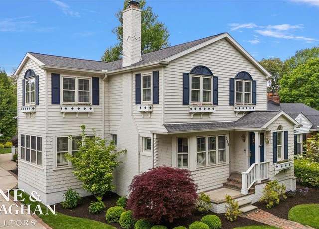 Property at 549 Rivard Blvd, Grosse Pointe, MI 48230, 4 beds, 2.5 baths