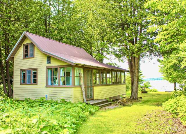 Property at 45123 N Bootjack Rd, Lake Linden, MI 49945, 1 bed