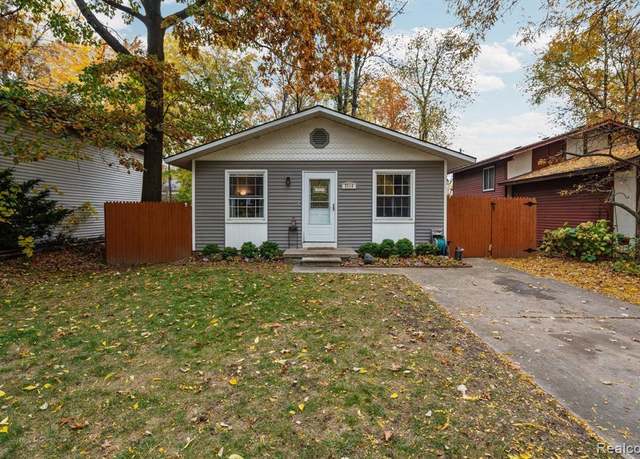Property at 2716 SINCLAIR Ave, Waterford, MI 48328 2751, 3 beds, 1 bath