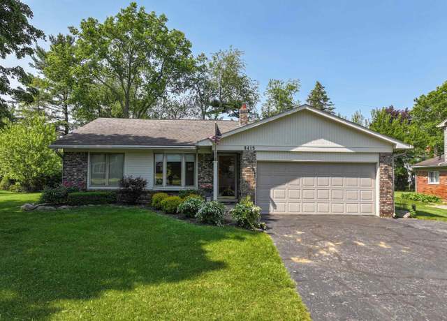 Property at 8415 Vanden Dr, White Lake, MI 48386, 3 beds, 2 baths