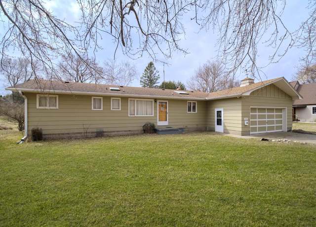 Property at 767 Marlawn Dr, Manistee, MI 49660, 2 beds, 1.5 baths