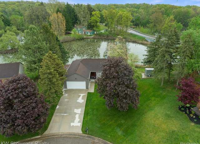 Property at 2612 SHADY HOLLOW Dr, White Lake, MI 48383 1849, 4 beds, 2 baths