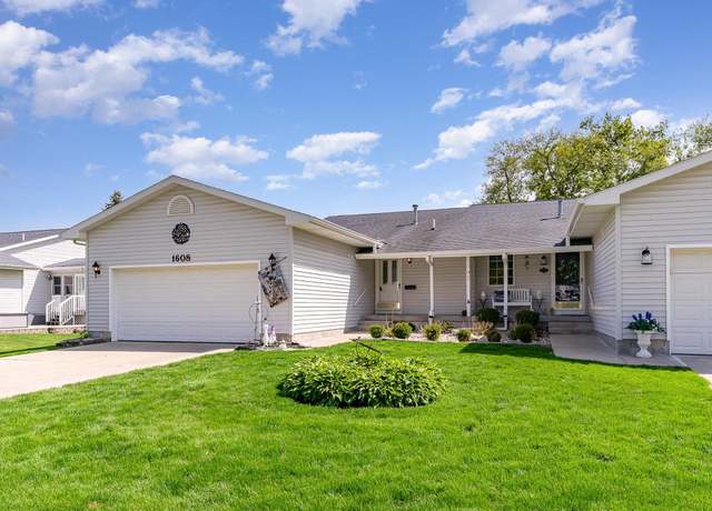 Property at 1608 E Gaylord St, Mount Pleasant, MI 48858, 2 beds, 1.5 baths