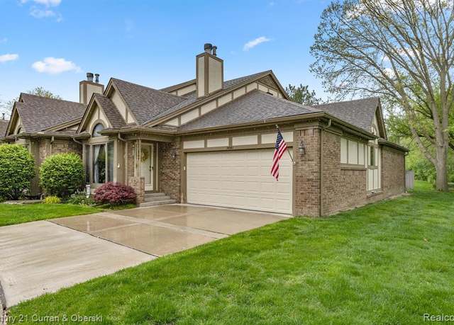 Property at 26901 ANN ARBOR Trl, Dearborn Heights, MI 48127 1061, 2 beds, 2 baths