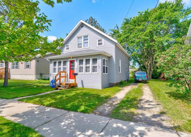 Property at 118 S Second St, Manistique, MI 49854, 3 beds, 1.5 baths