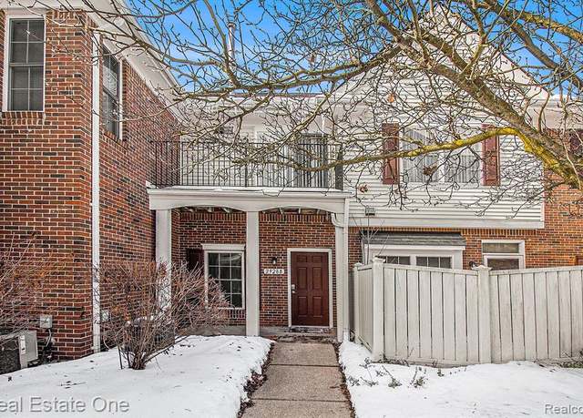 Property at 2928 COTTONWOOD Dr Unit B, Waterford, MI 48328 4913, 2 beds, 2 baths