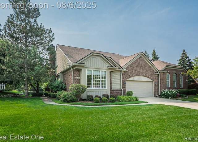 Property at 1618 Boulder Ct, Rochester, MI 48306 4810, 2 beds, 2 baths