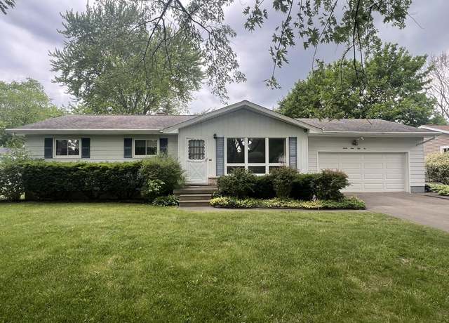 Property at 3952 Sequin Dr, Bay City, MI 48706, 3 beds, 1.5 baths