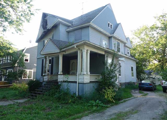 Property at 413 N Bond St, Saginaw, MI 48602, 6 beds, 2 baths