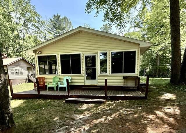 Property at 4553 River Ln, Alger, MI 48610, 3 beds, 1 bath
