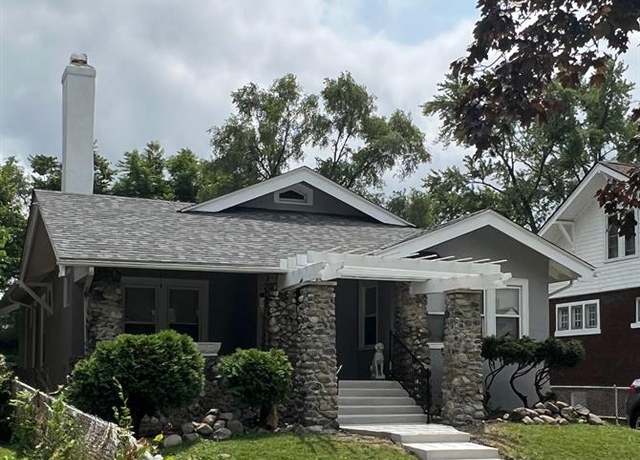 Property at 239 EASON St, Highland Park, MI 48203 2706, 3 beds, 2 baths